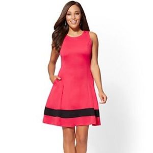 New York & Co. Knee Length Colorblocked Dress